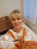 Через 5 мин в русском костюме буду рассказывать туристам из Австралии о русской кухне. 2019